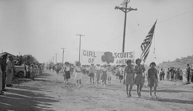 girl scouts marching in gila river